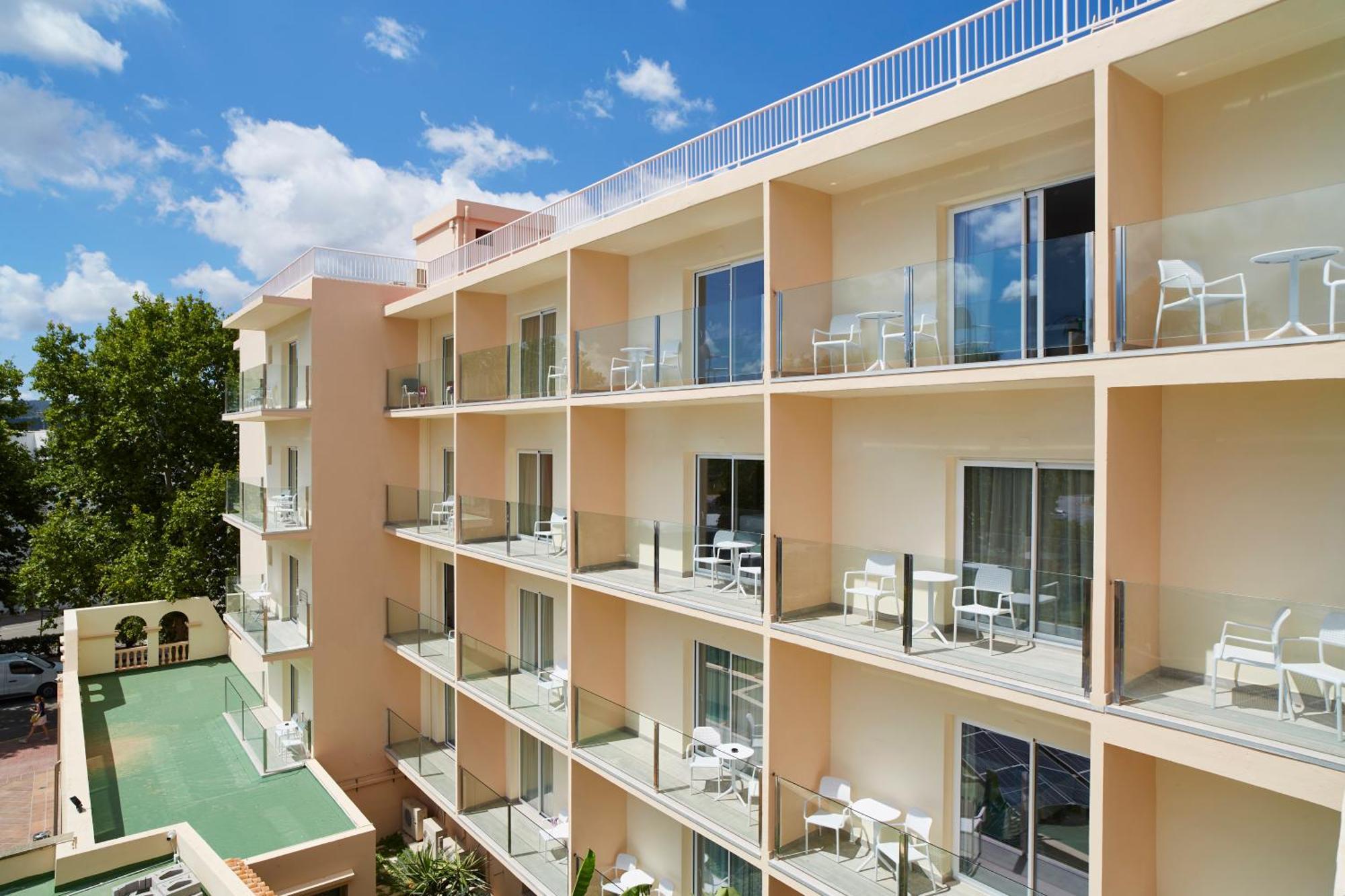 Invisa Hotel Es Pla - Только для взрослых Сан-Антонио-Абад Экстерьер фото