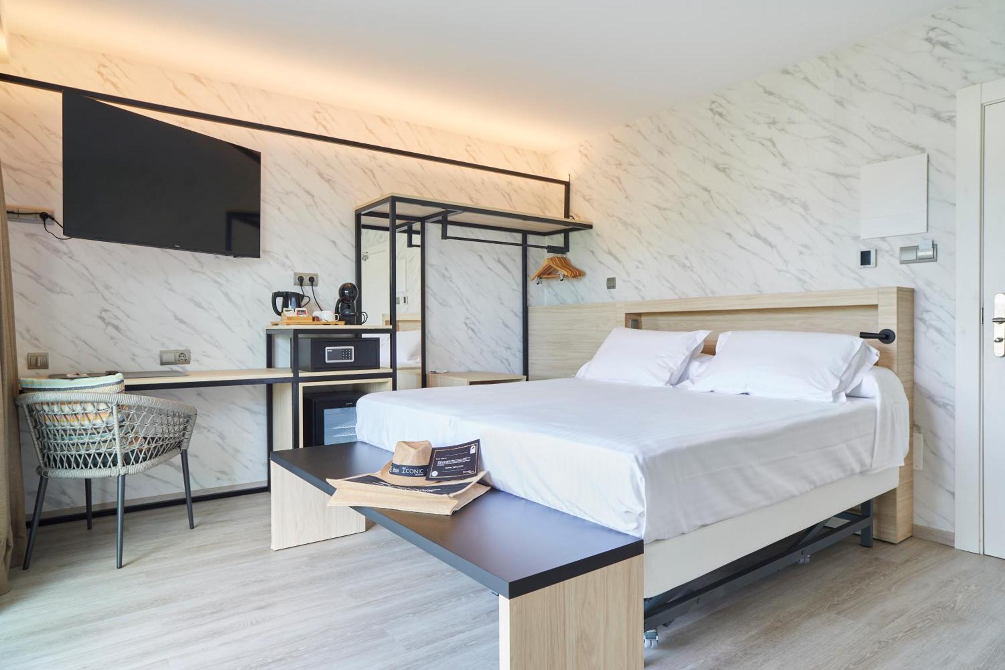 Invisa Hotel Es Pla - Только для взрослых Сан-Антонио-Абад Экстерьер фото